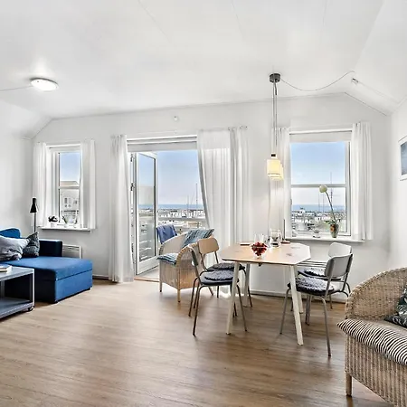 Two-bedroom In Apartamento *